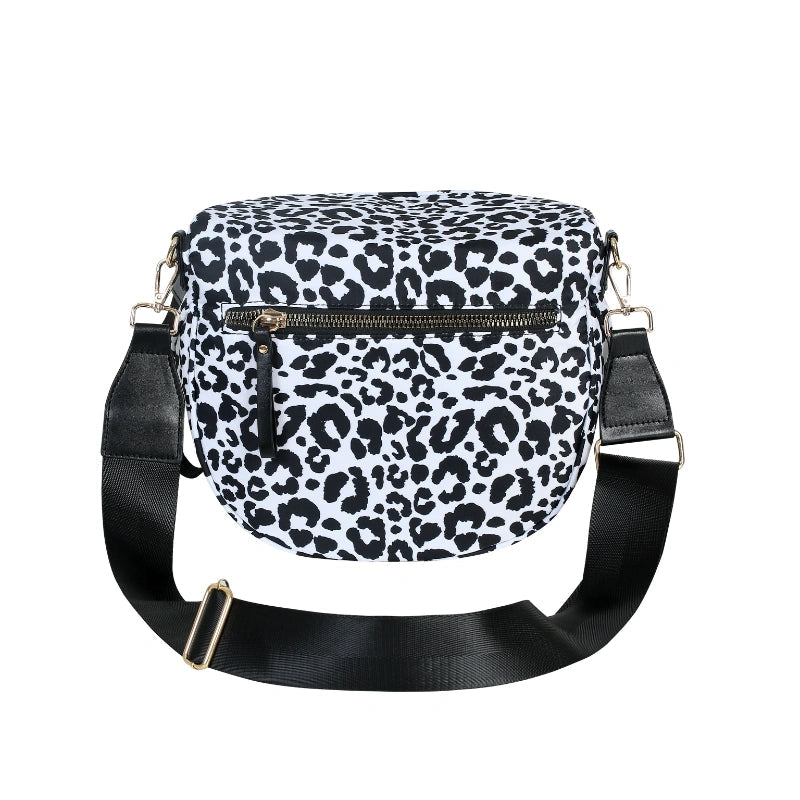 Cangurera con estampado de leopardo
