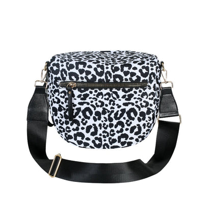 Cangurera con estampado de leopardo