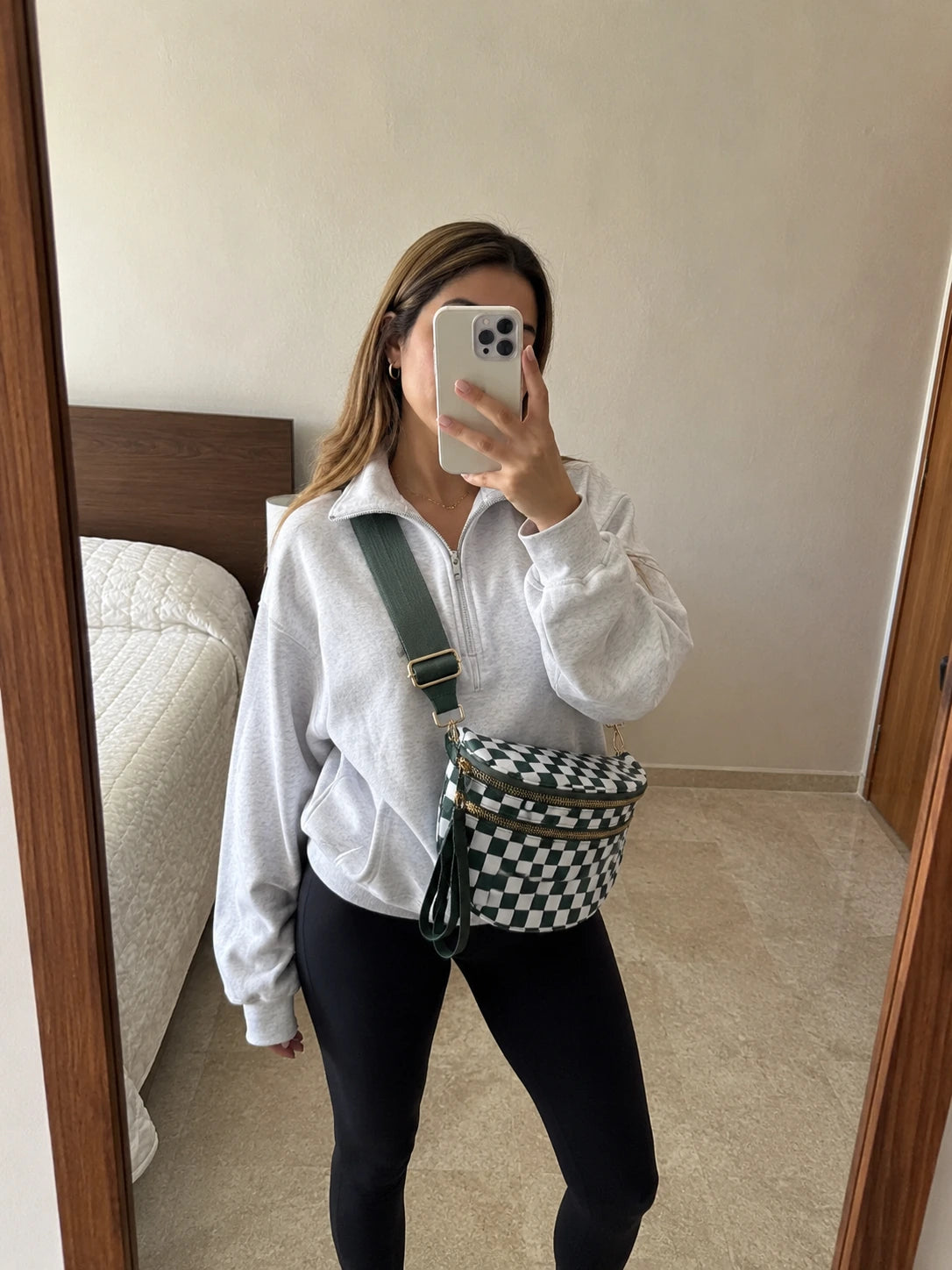 Review Elane